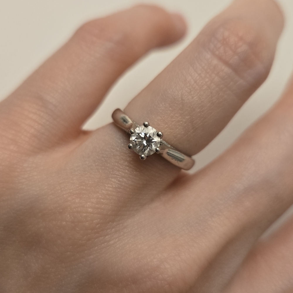 950 platinum .5 carat diamond ring sz 7